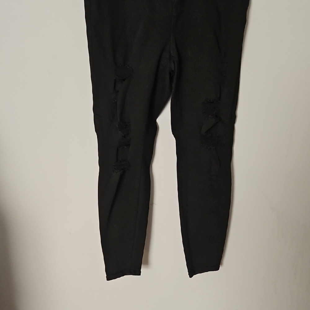 Black Distressed Skinny Jeans